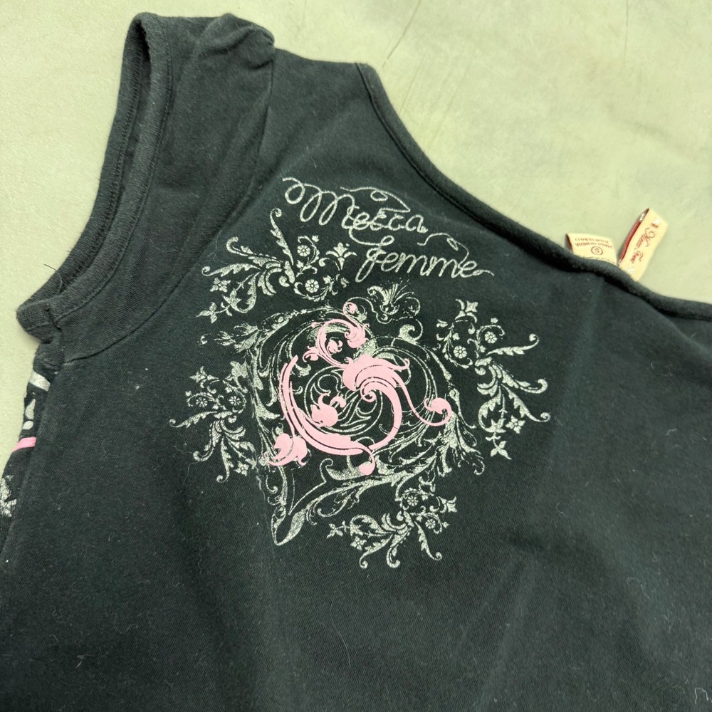 2000s y2k women's mecca femme affliction style form fitting sleeves tee - Picture 3 of 5